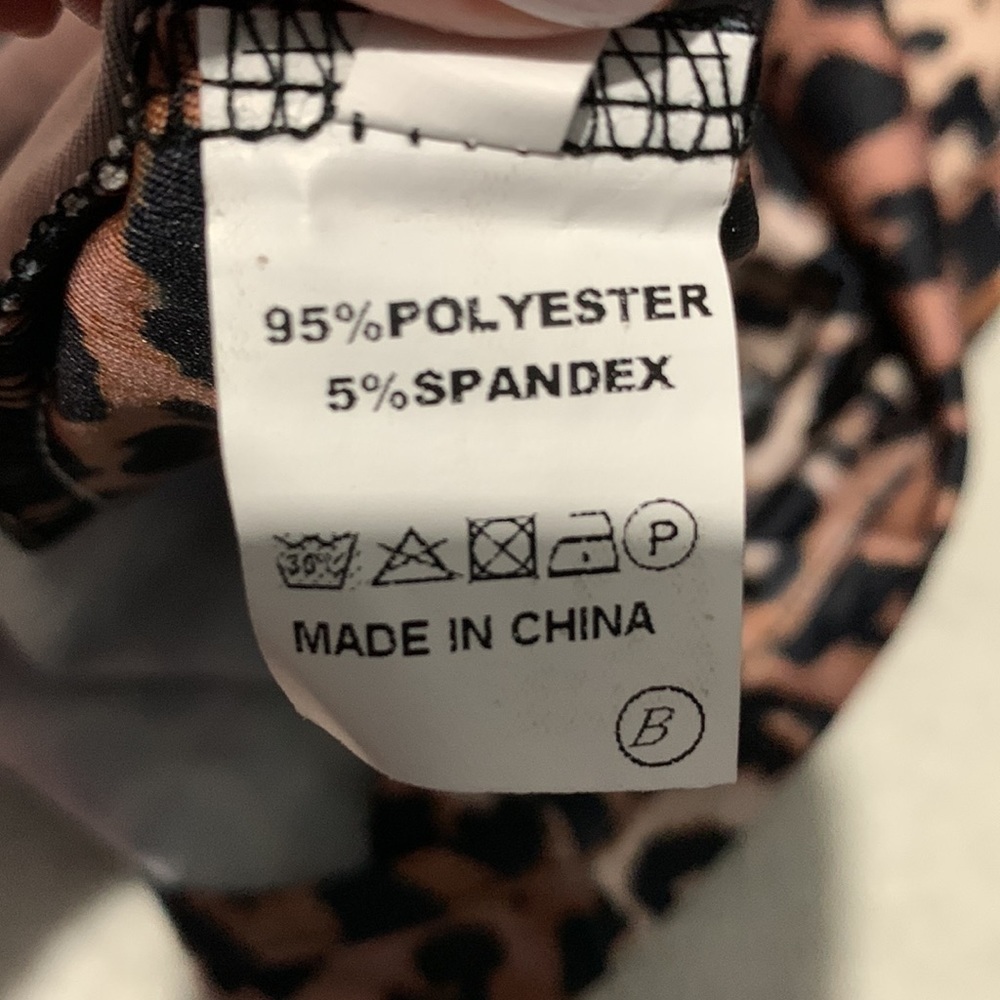 Leopard print jumpsuit size M - Picture 6 of 6